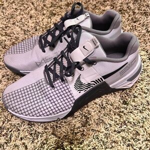 BRAND NEW Nike metcon 8 ‘photon dust’ anthracite